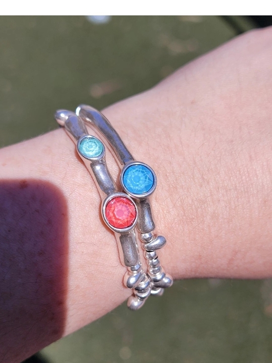 UNO de 50 Jewelry - UNO de 50 Silver Plated Beaded Stretch Bracelet with Blue, Aqua and Coral Stones
